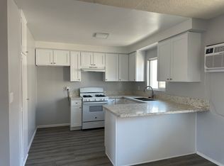 7331 Independence Ave #10, Canoga Park, CA 91303