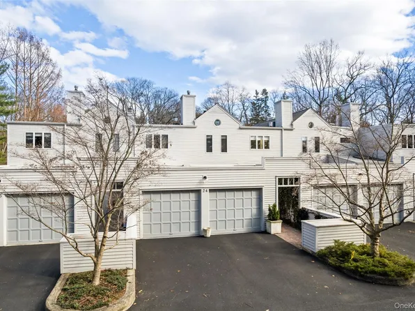 24 Beechwood Way, Briarcliff Manor, NY 10510