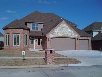1st image of 925 Preston Park Dr
