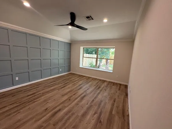 42 Camber Pine Pl, Spring, TX 77382