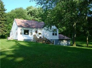 205 Saunders Station Rd, Trafford, PA 15085