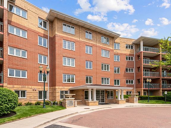 2nd image of 710 Creekside Dr #302