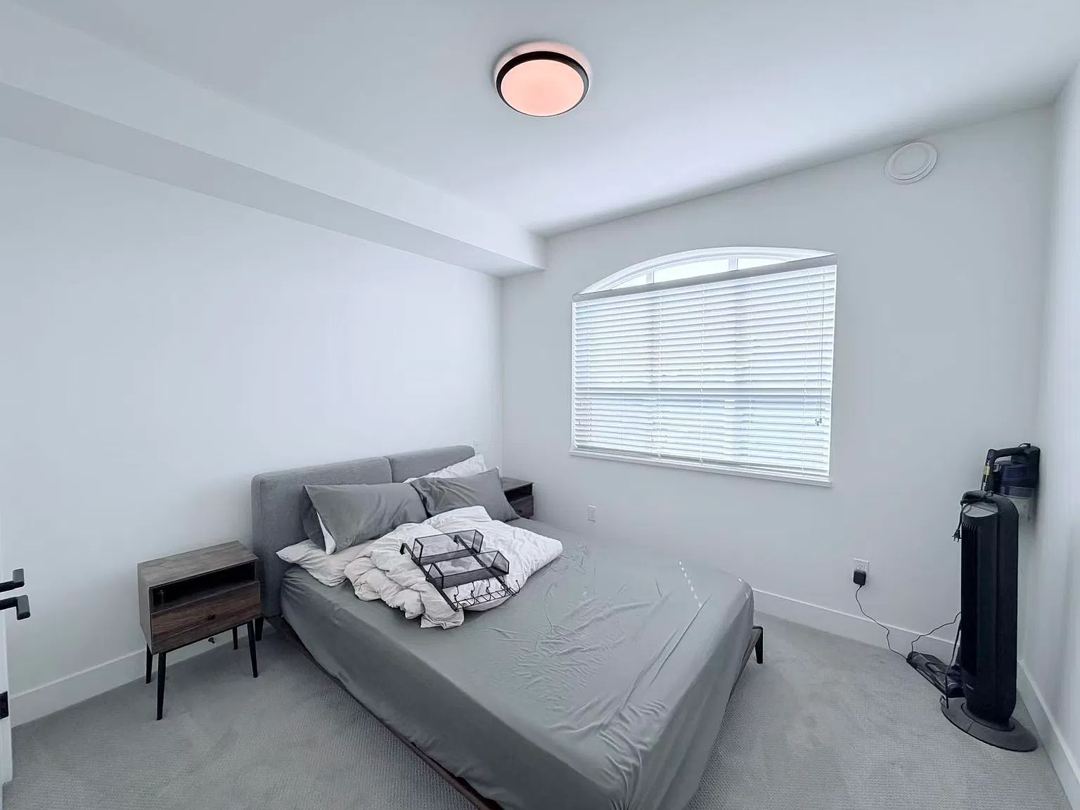 1 bed, 646 sqft, $2,100 — Photo 3