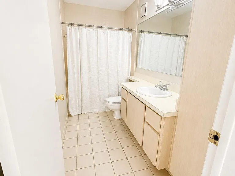3115 Kingston Ct — Photo 15