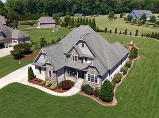 6634 Linville Ridge Dr, Oak Ridge, NC 27310