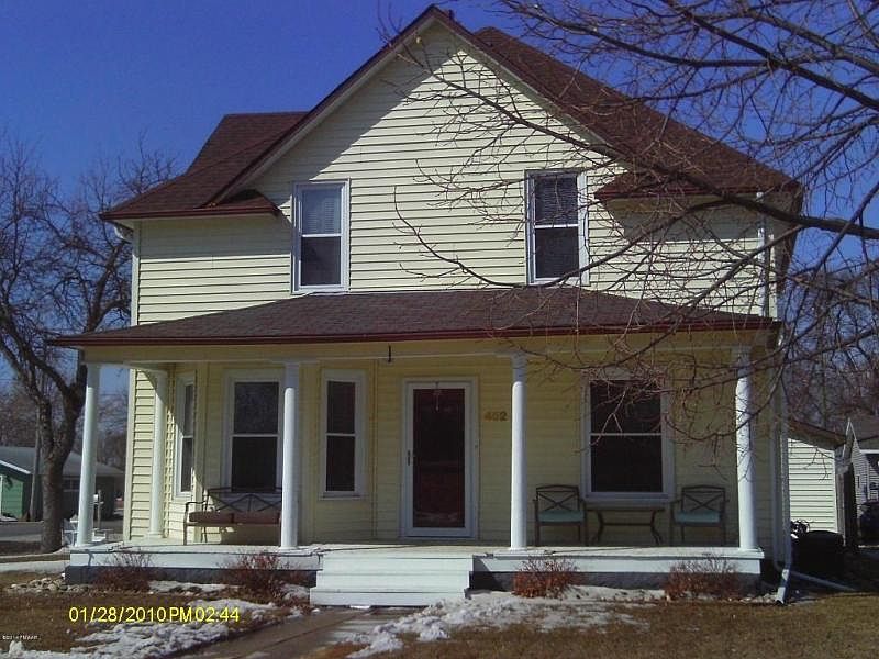 1st image of 452 Langer Ave S