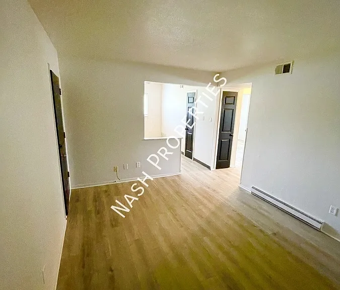 1506 Westvale Dr #G — Photo 2