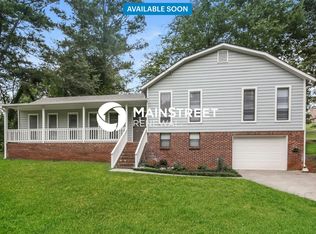 122 Trickum Hills Dr, Woodstock, GA 30188