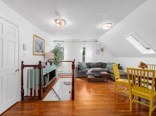 183 Wood St APT 3, Bristol, RI 02809