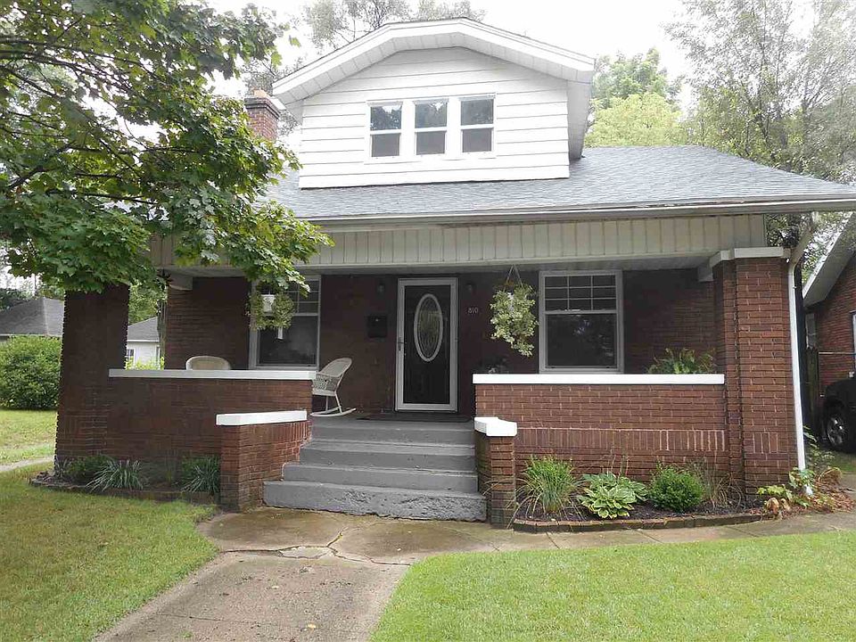 1st image of 810 E Dayton St