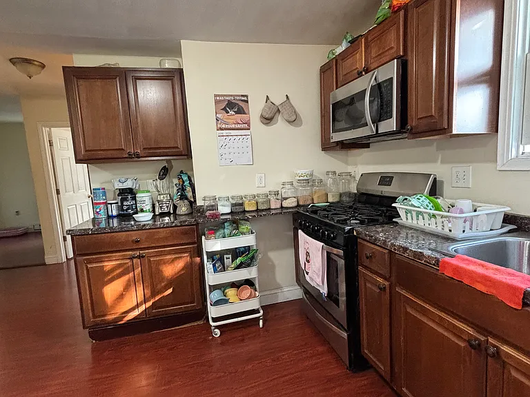 398 Bennington St #2 — Photo 7