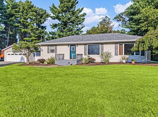 223 Oxford Rd, New Hartford, NY 13413