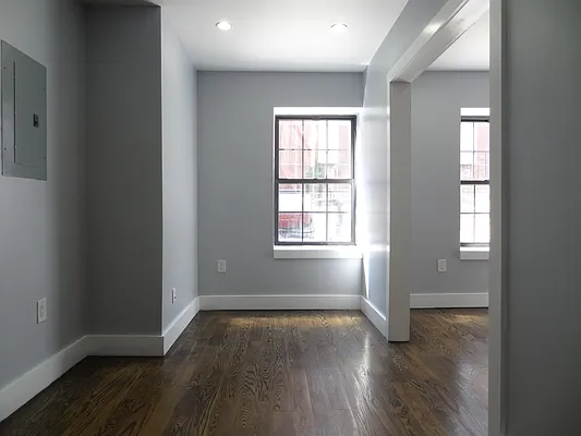 Rented by Miron Realty Group | media 15