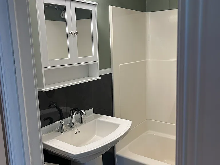 303 Holly St — Photo 10