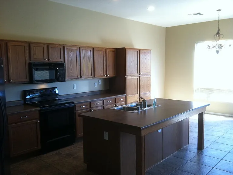 3105 W Eagle Claw Dr — Photo 6