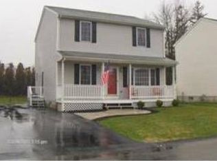 29 Apple Creek Ln, Fall River, MA 02720