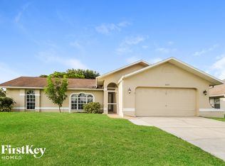 8285 Tahiti Rd, Fort Myers, FL 33967