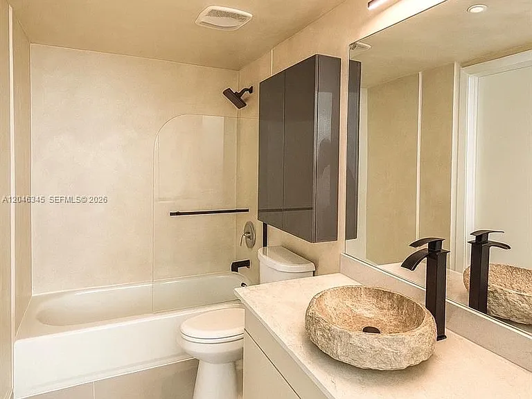 1861 NW South River Dr #1505 — Photo 10