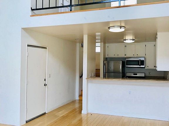2nd image of 2485 Sawtelle Blvd APT 205
