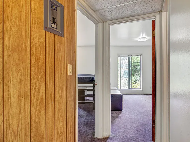 1335 S University Ave — Photo 7