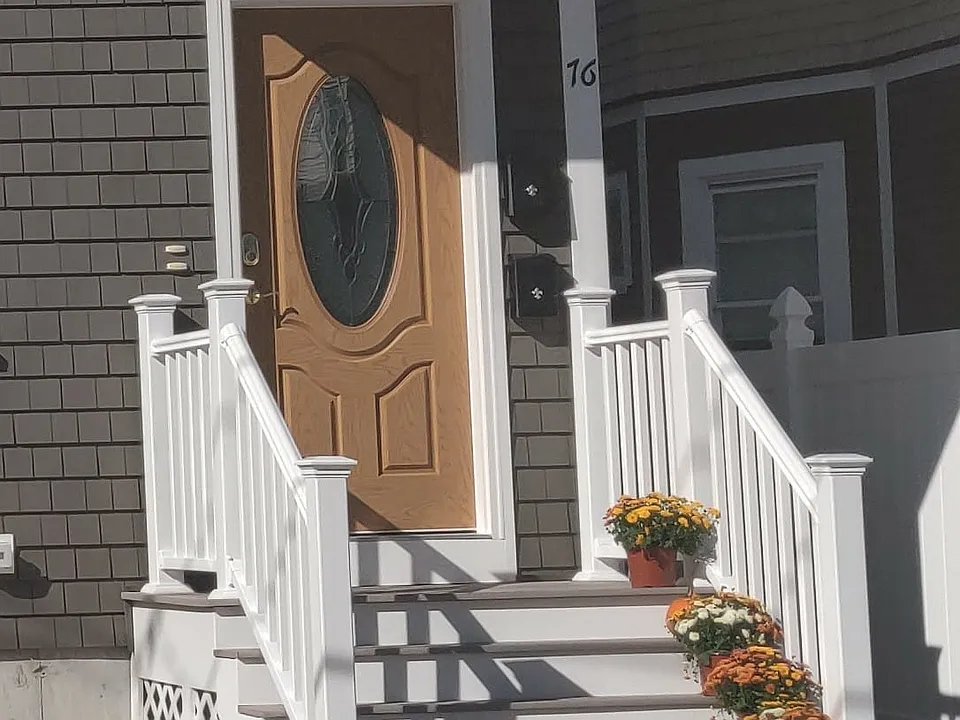 76 Brent St #2
