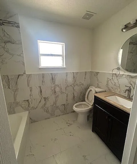5218 NW West Piper Cir — Photo 9