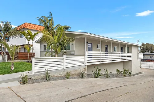 229 La Paloma #B Photo 1