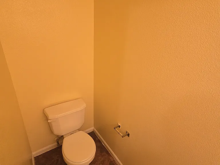 4320 Village Bend Ln — Photo 11