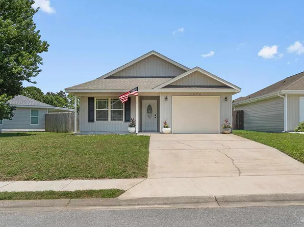 1974 Crosscreek Cir, Gulf Breeze, FL 32563