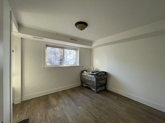 4th image of 3241 180th Ave NE