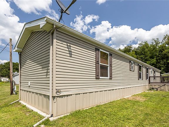 3rd image of 39 Hidden Valley Dr