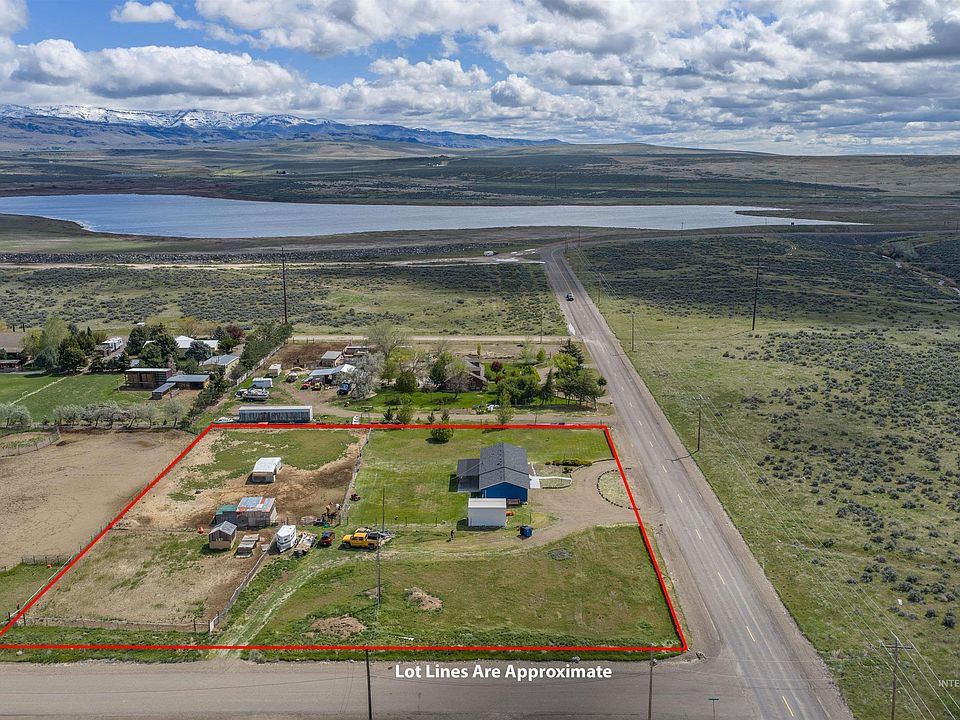 1st image of 3044 NE Reservoir Rd