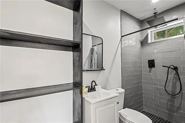 906 Flood St — Photo 9