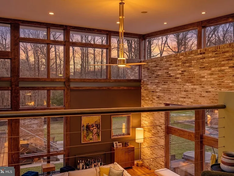 1127 Winding Dr — Photo 25