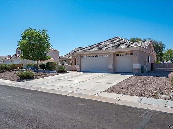 3rd image of 3757 Rawhide Drive