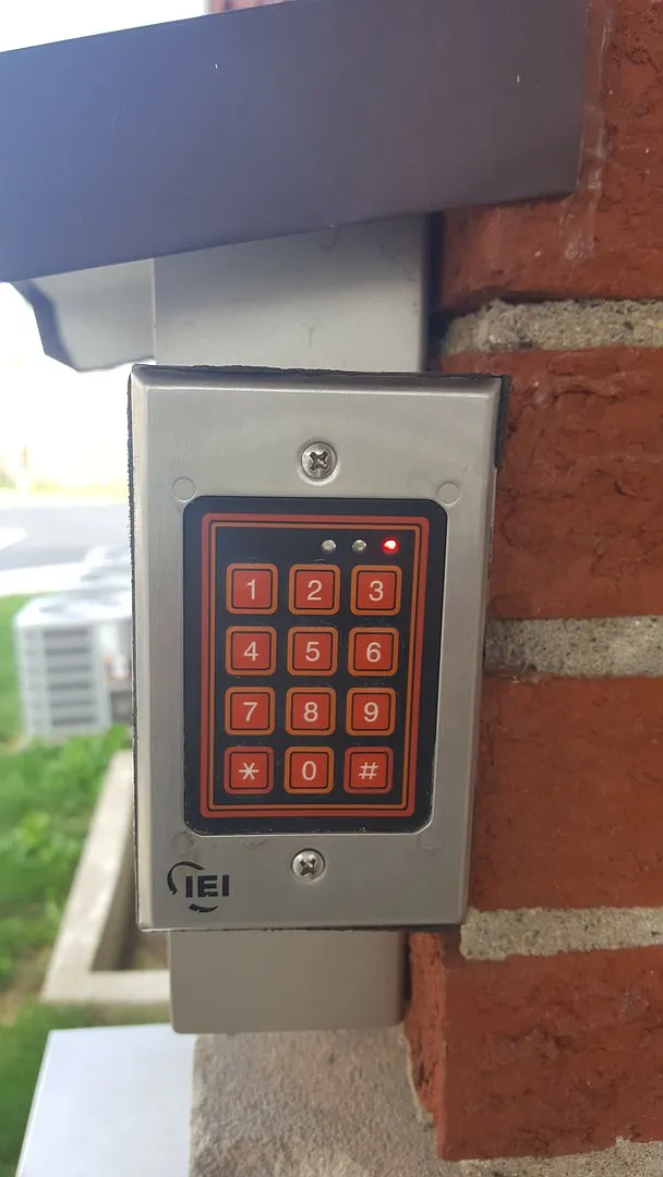 Meadow Dr Apartments — Photo 2