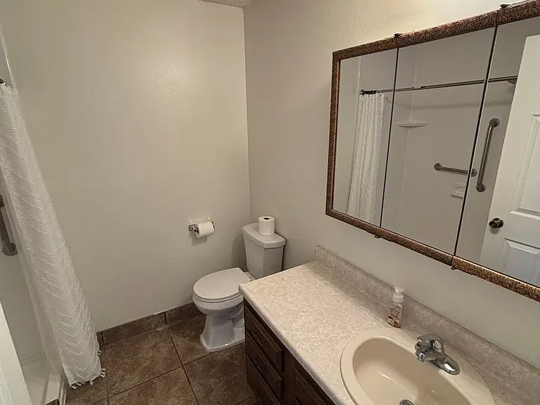 1491 W 1000 N — Photo 14