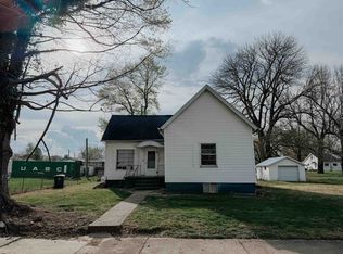 1107 N Adams St, Sturgis, KY 42459