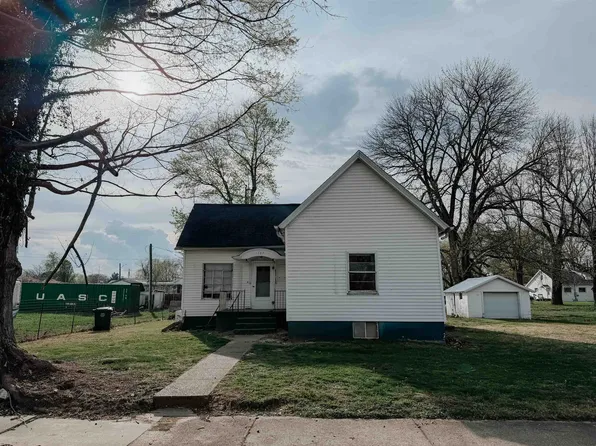 1107 N Adams St, Sturgis, KY 42459