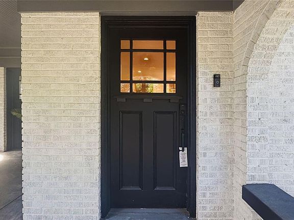 3rd image of 1308 Beecher St SW