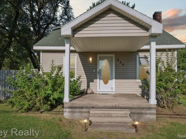 232 Anderson St, Milan, MI 48160