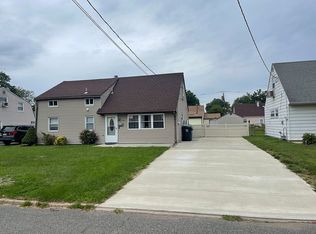 63 W Iselin Pkwy, Iselin, NJ 08830