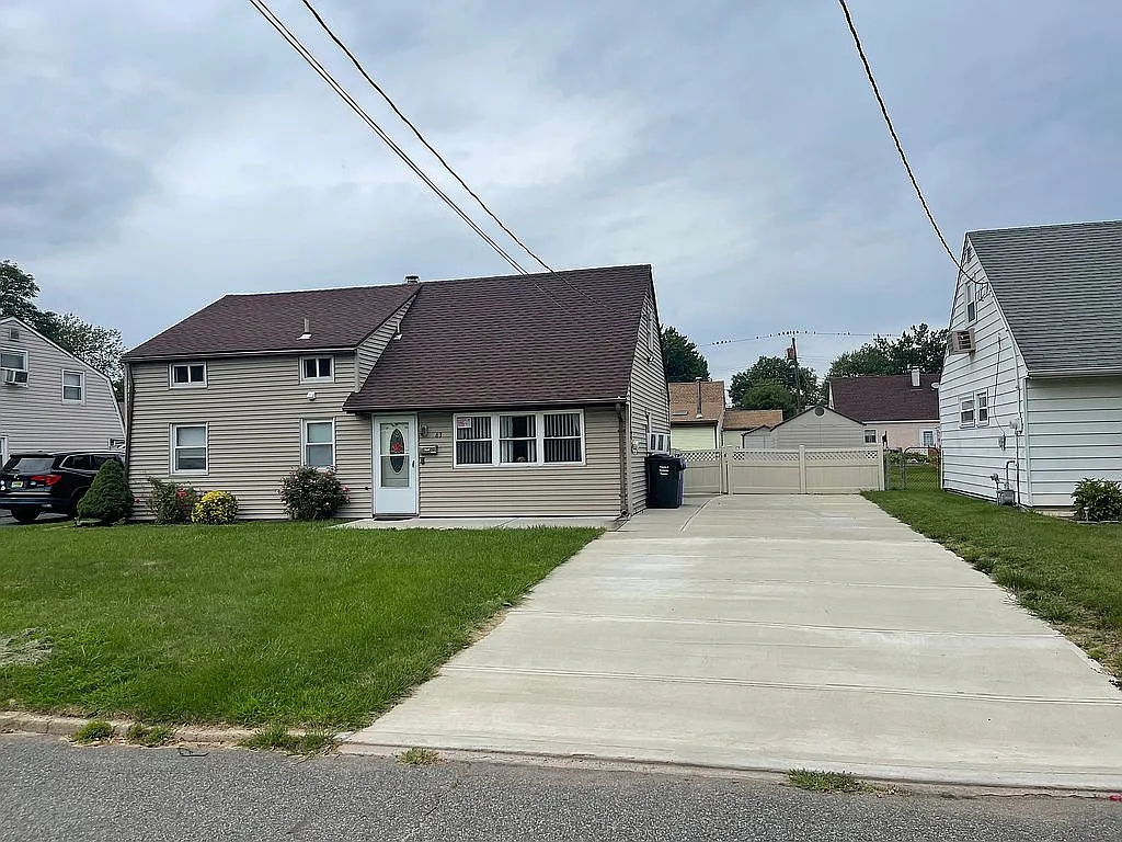 63 W Iselin Pkwy photo 1