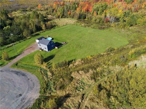 16 Millview Dr, Moncton, NB E1H 1A4