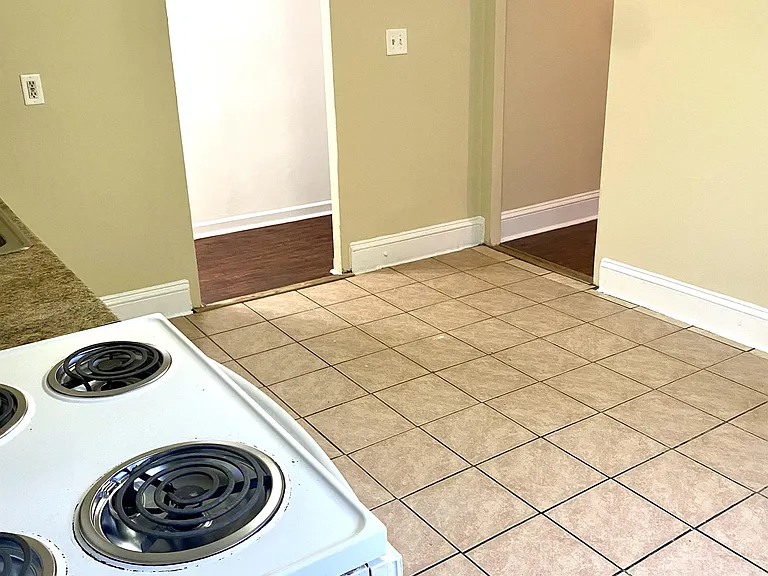 Kitchen 5