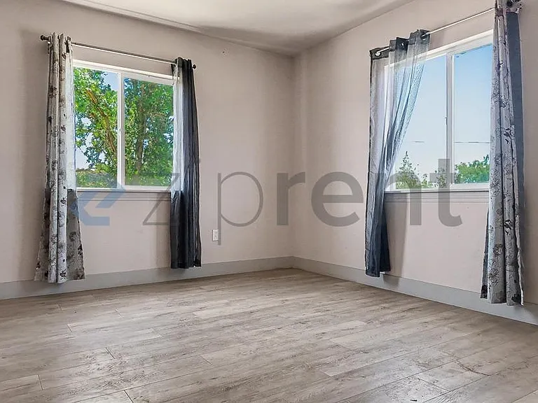 7604 28th St #MAIN HOUSE — Photo 52