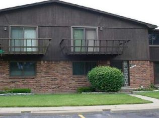 37775 E Joyce Dr, Sterling Heights, MI 48312