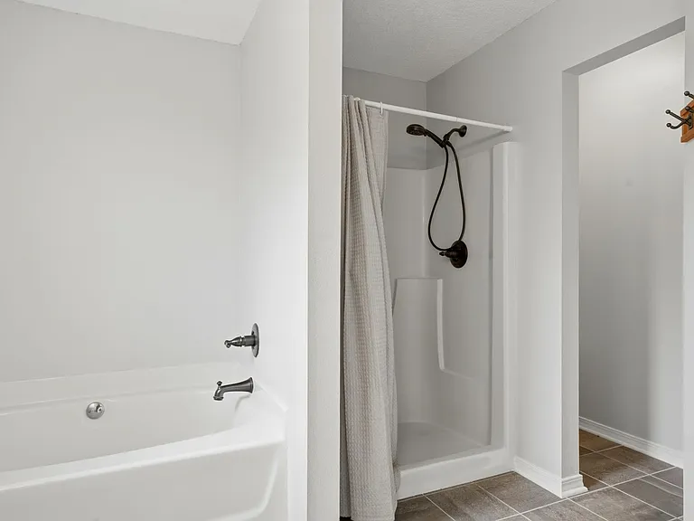519 Batten Blvd — Photo 3