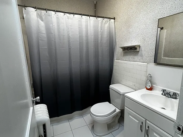 Jericho Tpke — Photo 10