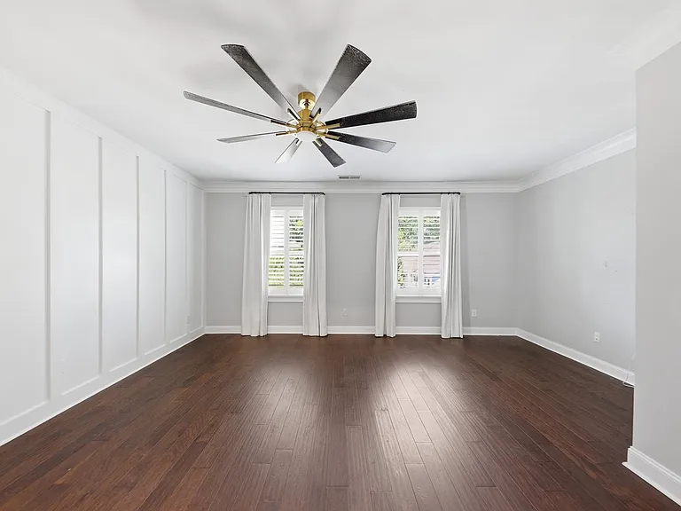 209 Highland Park — Photo 22